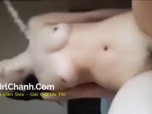 Eny rên sướng lên đỉnh trong tư thế "cưỡi ngữa"